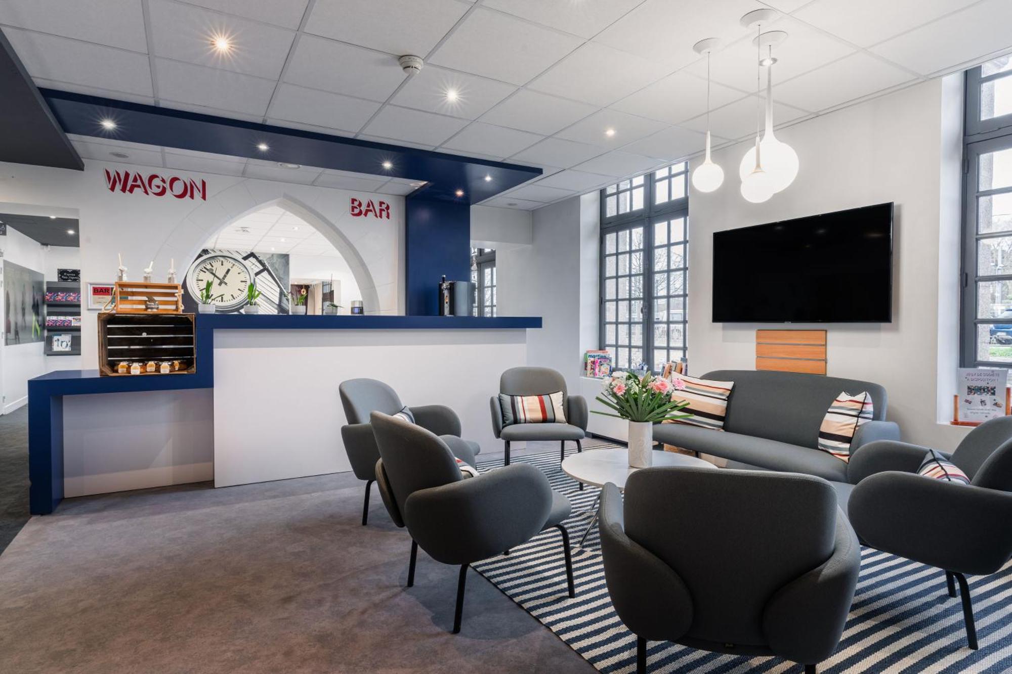 Ibis Styles Vannes Gare Centre Exterior foto